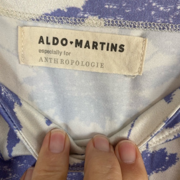 Floral Blue and White Women's Top - Picture 6 of 6